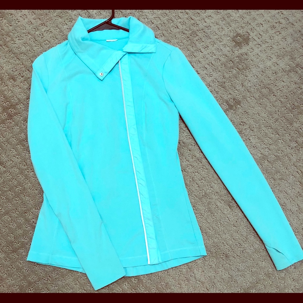 Women’s Under Armour Shirt